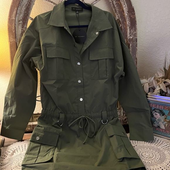 No Vacancy Dresses & Skirts - No Vacancy Olive Green Cargo  Mini Dress Size Medium